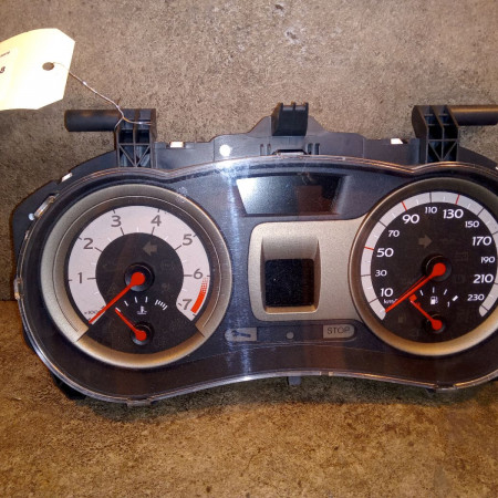 Compteur occasion RENAULT CLIO III Phase 1 09-2005->03-2009 1.4i 16v 100ch 8201031458