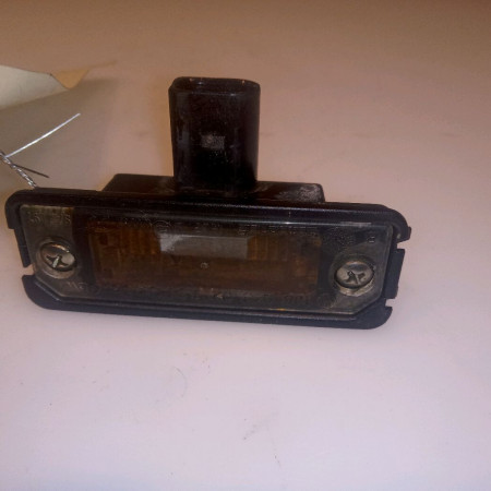 Eclaireur plaque de police g occasion VOLKSWAGEN POLO IV Phase 2 05-2005->09-2009 1.4 TDI 70ch 1J6943021B