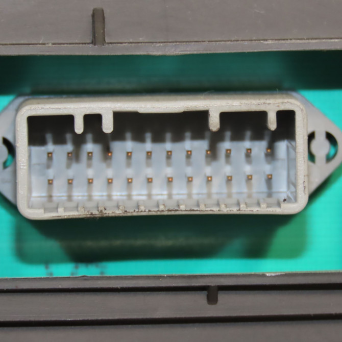 Compteur occasion RENAULT CLIO III Phase 1 09-2005->03-2009 1.6i 16v 110ch 8201031458 4