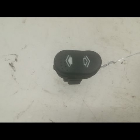 Commande leve-glace porte arrière gauche occasion FORD FOCUS I Phase 1 10-1998->09-2004 1.8 TDCI 115ch 1324939