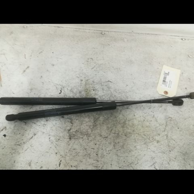 Verin droit hayon occasion MERCEDES CLASSE B I Phase 1 06-2005->04-2008 B200CDI 140ch 1699800864 1