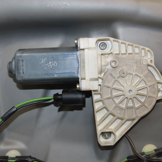 Mecanisme+moteur leve-glace avg occasion MERCEDES CLASSE B I Phase 1 06-2005->04-2008 B200CDI 140ch 3