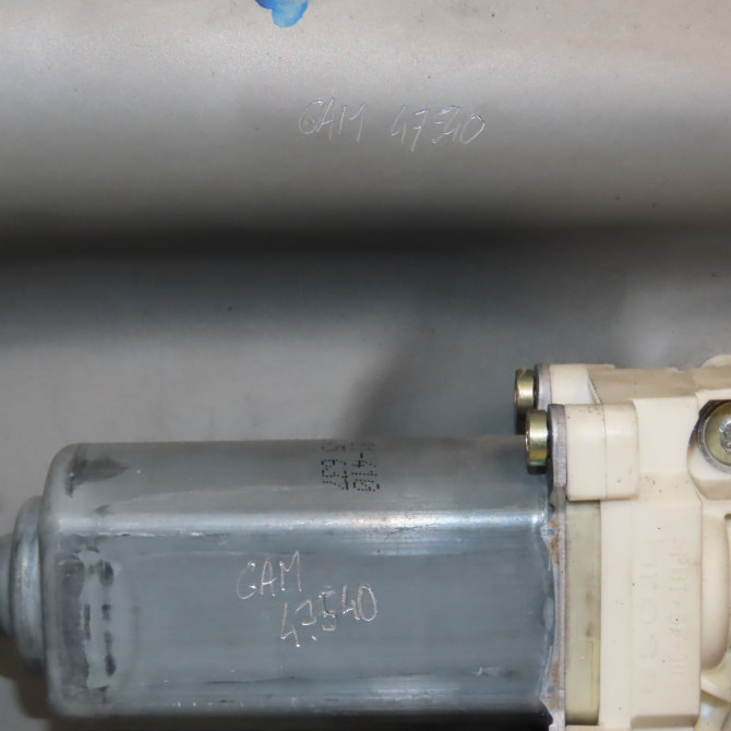 Mecanisme+moteur leve-glace avg occasion MERCEDES CLASSE B I Phase 1 06-2005->04-2008 B200CDI 140ch 4