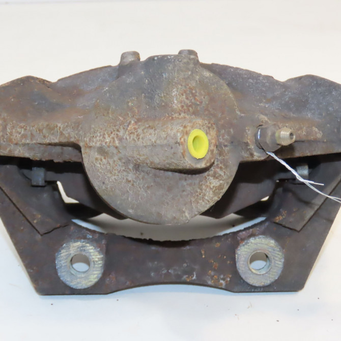 Etrier de frein avant droit occasion FORD MONDEO II Phase 1 09-2000->06-2007 1.8i 110ch 2218025 4