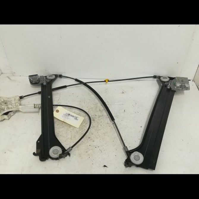 Mecanisme+moteur leve-glace avg occasion MERCEDES CLASSE CLK II Phase 1 05-2002->12-2009 270 CDI 2097200746 2