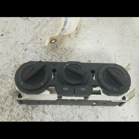 Commande de chauffage occasion SEAT IBIZA IV Phase 1 05-2008->01-2012 1.2 TDI 75ch 6J0820043DNEE