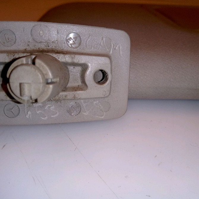 Pare-soleil droit occasion MERCEDES CLASSE A I Phase 1 01-1998->03-2001 A 160 16881018108G77 3