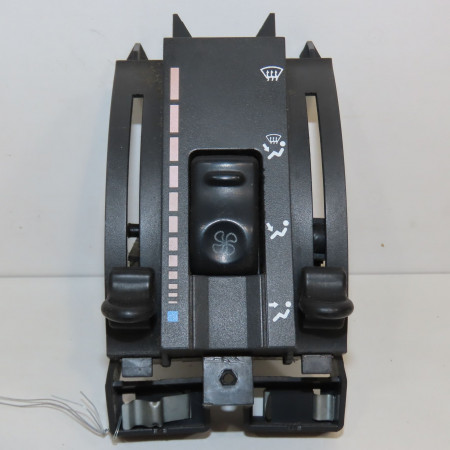 Commande de chauffage occasion RENAULT EXPRESS Phase 2 09-1994->09-1997 1.9 D 55ch 7701040161