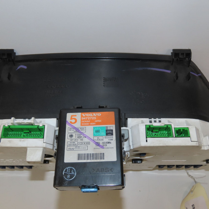 Compteur occasion VOLVO V70 I Phase 2 02-2000->06-2004 2.5 D 140ch 9451494 3