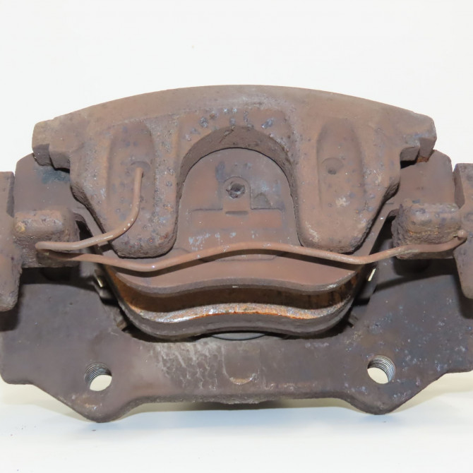 Etrier de frein avant gauche occasion VOLVO V70 I Phase 2 02-2000->06-2004 2.5 D 140ch 8666108 2