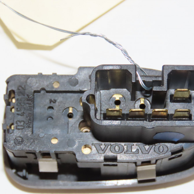 Commande leve-glace porte arrière gauche occasion VOLVO V70 I Phase 2 02-2000->06-2004 2.5 D 140ch 2