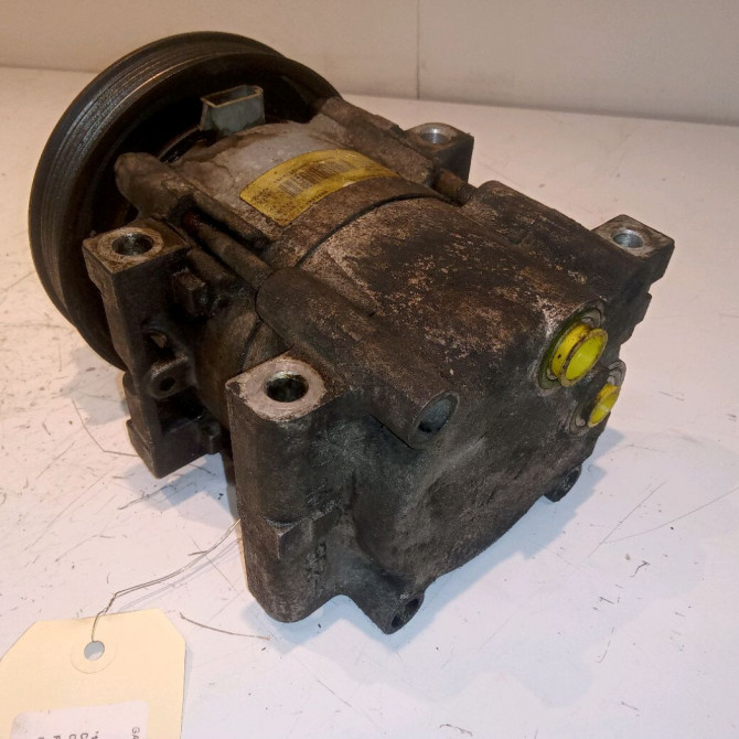 Compresseur air conditionne occasion FORD FIESTA IV Phase 2 09-1999->09-2002 1.3i 1828202 2