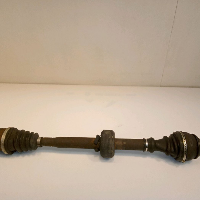 Transmission avant droite occasion DACIA SANDERO I Phase 1 06-2008->10-2012 1.4 MPI 75ch 8200985007 1