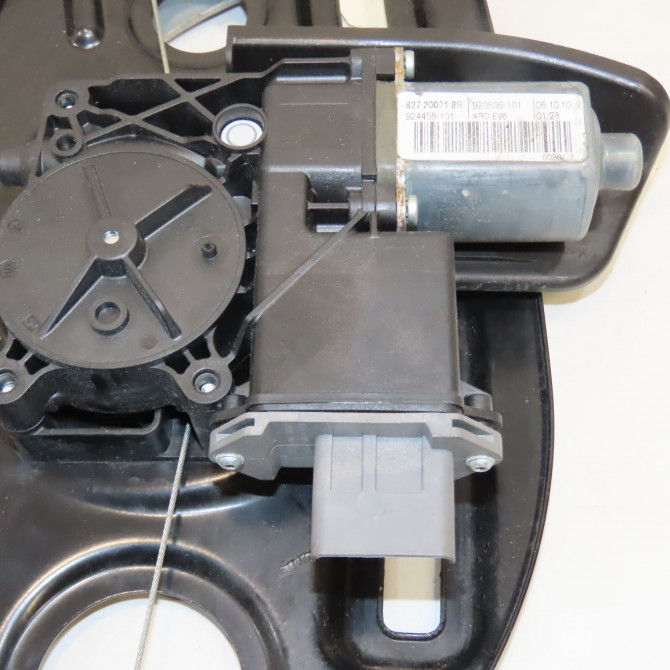 Mecanisme+moteur leve-glace ard occasion RENAULT MEGANE III Phase 1 11-2008->01-2012 1.9 DCI 130ch 827201508R 3