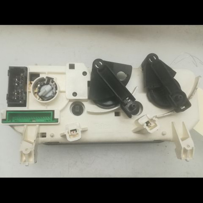 Commande de chauffage occasion RENAULT CLIO II Phase 1 03-1998->06-2001 1.9 D 65ch 2