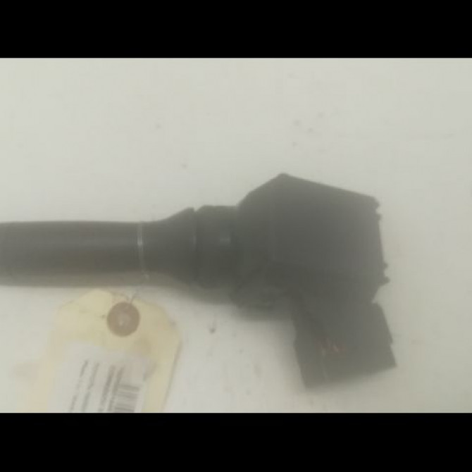 Commande essuie glace occasion TOYOTA YARIS II Phase 1 12-2005->11-2009 1.3 VVT-i 846520D030 2