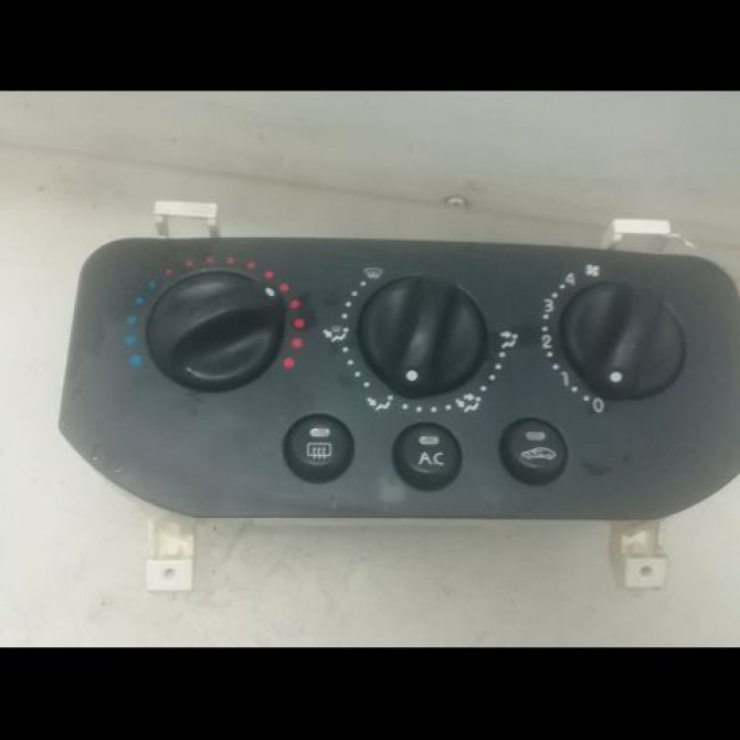 Commande de chauffage occasion RENAULT CLIO II Phase 1 03-1998->06-2001 1.6 1