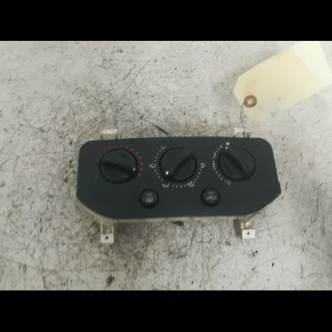 Commande de chauffage occasion RENAULT CLIO II Phase 1 03-1998->06-2001 1.4i 8v 75ch 1