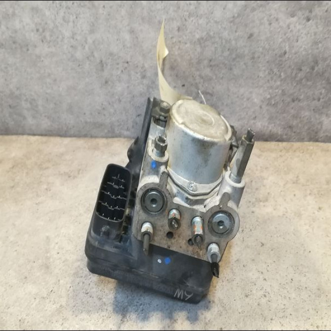 Unité hydraulique ABS occasion TOYOTA YARIS II Phase 1 12-2005->11-2009 1.0 VVTI 440500D041 1