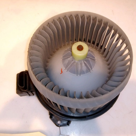 Ventilateur de chauffage occasion TOYOTA YARIS II Phase 1 12-2005->11-2009 1.0i 69ch