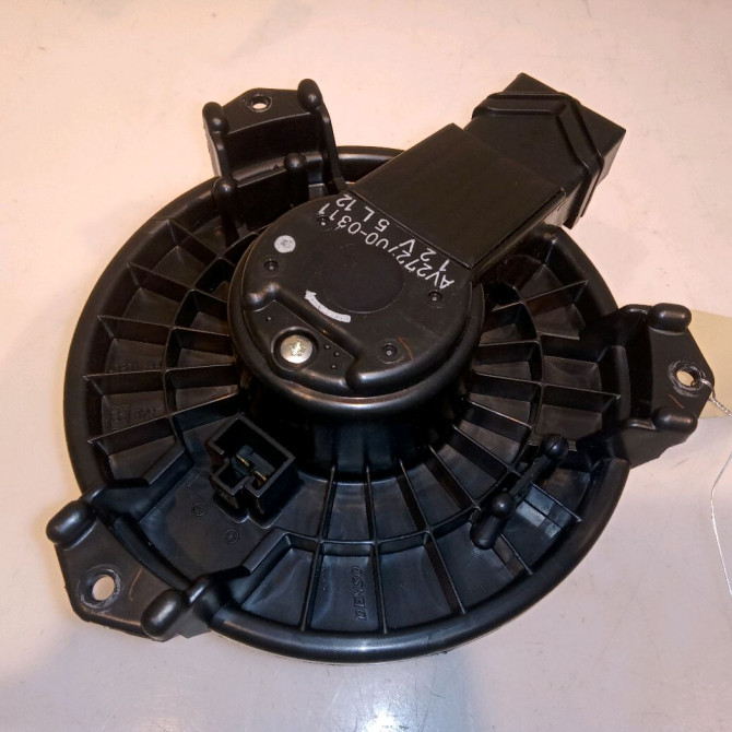 Ventilateur de chauffage occasion TOYOTA YARIS II Phase 1 12-2005->11-2009 1.0i 69ch 2