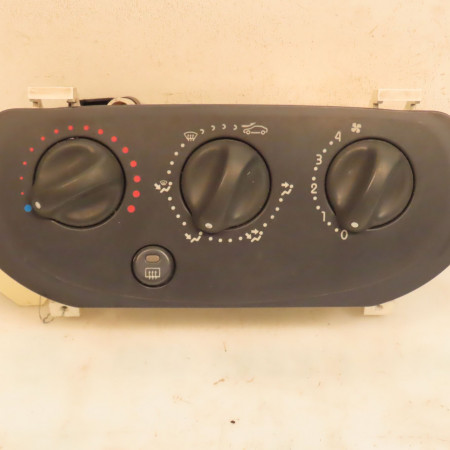 Commande de chauffage occasion RENAULT CLIO II Phase 1 03-1998->06-2001 1.2i 60ch 7701051261