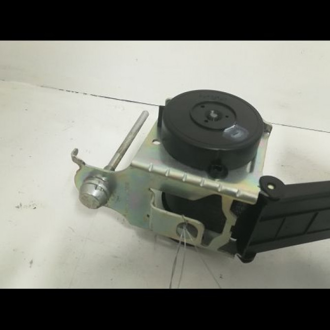 Ceinture avant droite occasion OPEL ZAFIRA II Phase 2 01-2008->12-2014 1.7 CDTI 125ch 13296206 3