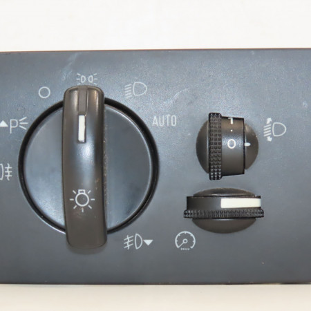 Interrupteur commande de phares occasion FORD FOCUS II Phase 1 09-2004->12-2007 1.6 TDCI 110ch 1323821