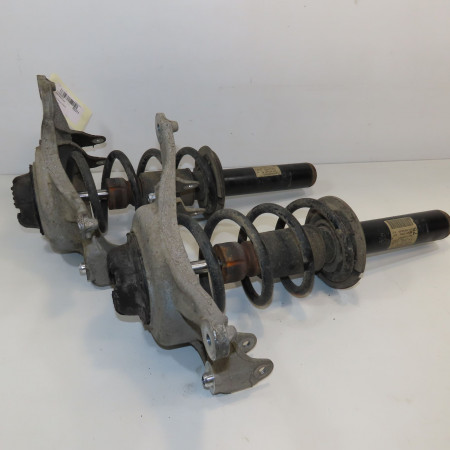 Amortisseur avant droit occasion AUDI A4 II Phase 2 AVANT 09-2004->04-2008 8K0413031CG