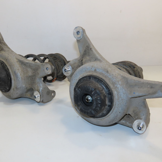 Amortisseur avant droit occasion AUDI A4 II Phase 2 AVANT 09-2004->04-2008 8K0413031CG 2