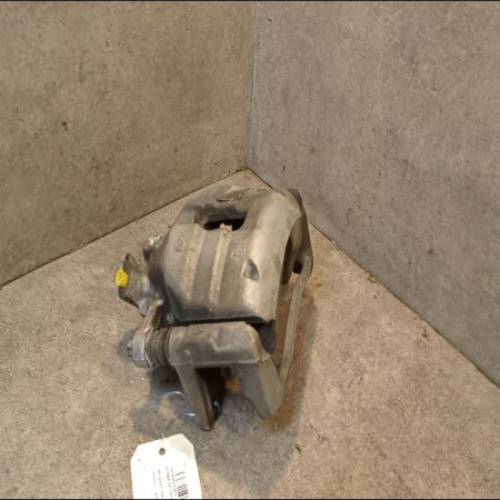 Etrier de frein avant droit occasion PEUGEOT 308 II 308 II Phase 2 2017-04-01-> 1.2i PureTech 130ch 1610428280