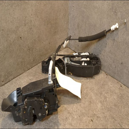 Serrure porte avd occasion PEUGEOT 308 II 308 II Phase 2 2017-04-01-> 1.2i PureTech 130ch 9810309380