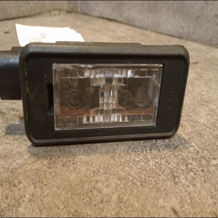 Eclaireur plaque de police g occasion PEUGEOT 308 II 308 II Phase 2 2017-04-01-> 1.2i PureTech 130ch 6340G3