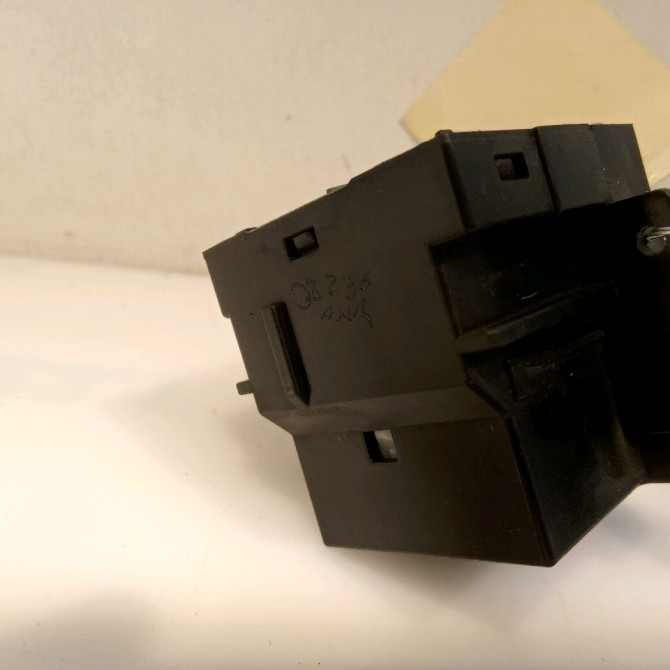 Commande essuie glace occasion FORD FOCUS III Phase 1 01-2011->04-2015 1.6 TDCI 115ch 1900224 3