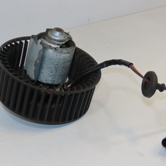 Ventilateur de chauffage occasion FORD KA I Phase 1 10-1996->10-2008 1.3i 8v 60ch 1
