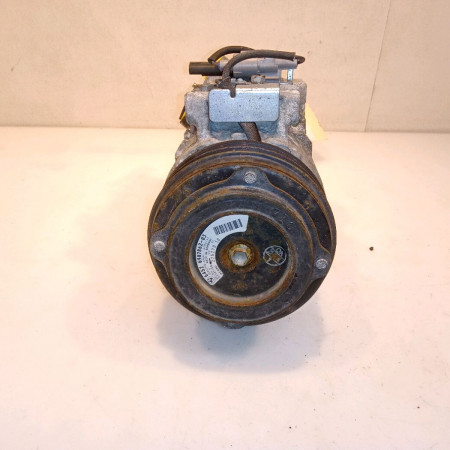 Compresseur air conditionne occasion B.M.W. SERIE 1 I Phase 1 04-1995->04-1999 118 D 143ch 64526987862