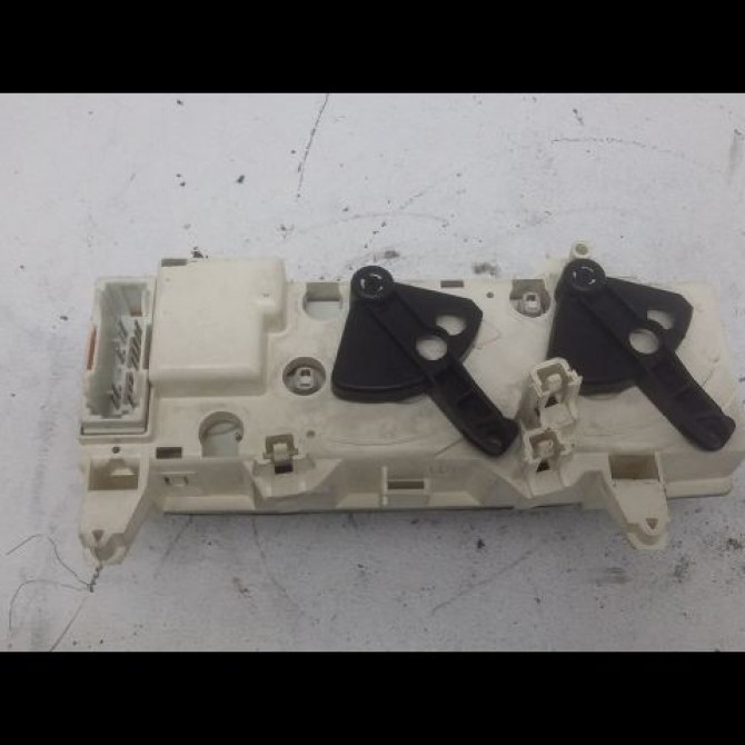 Commande de chauffage occasion RENAULT SCENIC I Phase 2 08-1999->06-2003 1.6i 107ch 2