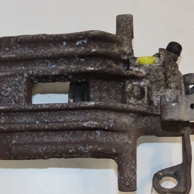 Etrier de frein arrière gauche occasion  1J0615423G 4