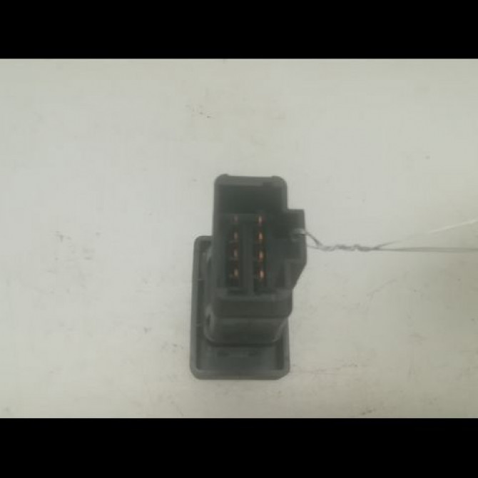 Bouton de warning occasion DACIA LOGAN I Phase 1 06-2005->06-2008 1.6 MPI 252909503R 2