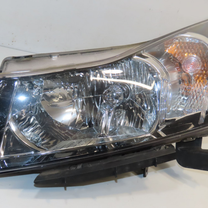Phare gauche occasion CHEVROLET CRUZE Phase 1 03-2009->... 95137777 1