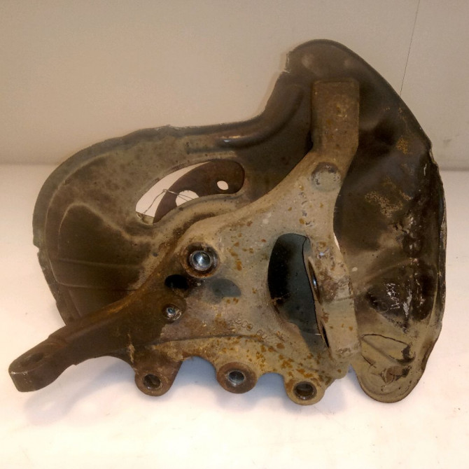 Moyeu avg occasion MERCEDES CLASSE C II Phase 1 05-2000->03-2004 2093300325 2