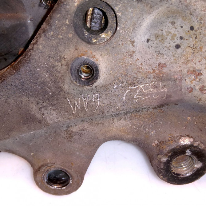 Moyeu avg occasion MERCEDES CLASSE C II Phase 2 BREAK 03-2004->06-2007 2093300325 3