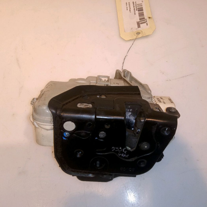 Serrure porte avg occasion  4F1837015E 2