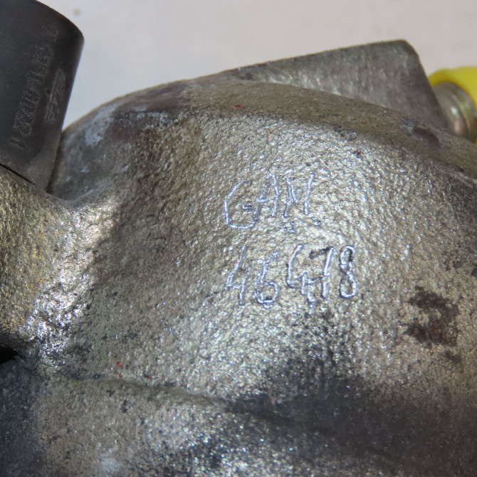 Etrier de frein avant droit occasion LOTUS OMEGA 5