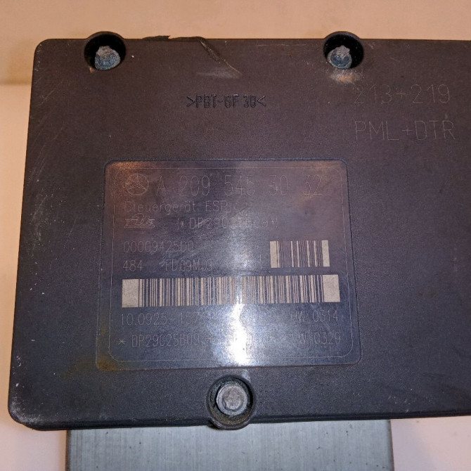 Unité hydraulique ABS occasion MERCEDES CLASSE C COUPE SPORT II Phase 1 03-2001->03-2004 44316212 3