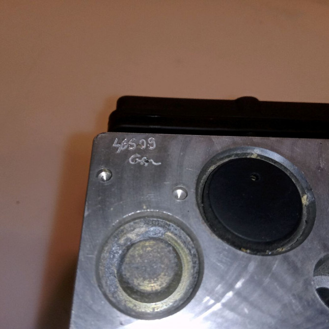 Unité hydraulique ABS occasion MERCEDES CLASSE C COUPE SPORT II Phase 1 03-2001->03-2004 44316212 4