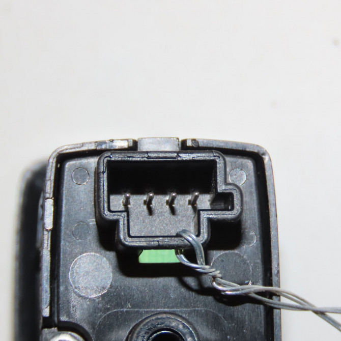 Commande lève-glace porte avant gauche occasion MERCEDES CLASSE ML II phase 1 03-2005->09-2008 320 CDI 224ch 3