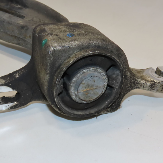 Triangle inf avg occasion MERCEDES CLASSE ML II phase 1 03-2005->09-2008 1643303707 2