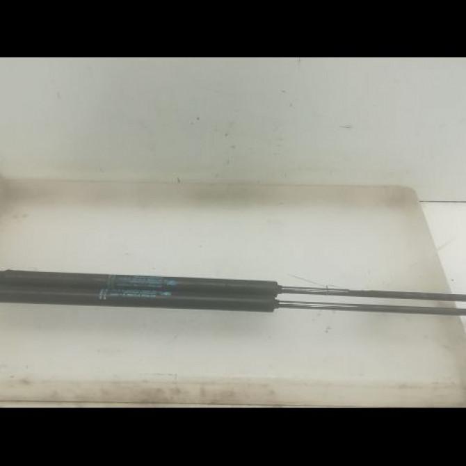 Verin droit hayon occasion PEUGEOT 1007 Phase 1 04-2005->12-2010 1.4 HDI 8731J3 1