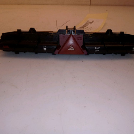 Bouton de warning occasion PEUGEOT 308 I Phase 2 04-2011->12-2014 1.6 E-HDI 112ch